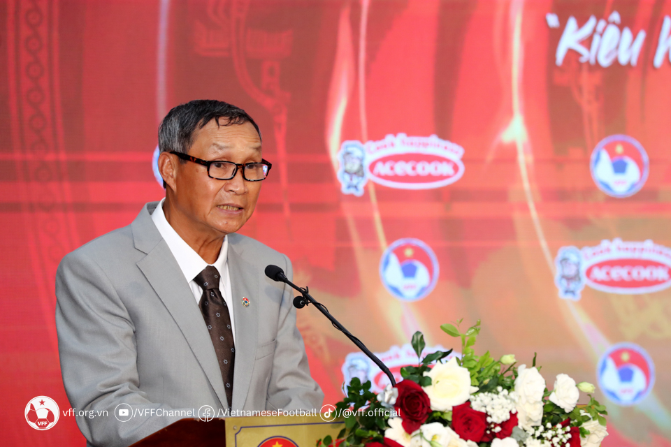 HLV Park Hang-seo chúc tuyển nữ Việt Nam thành công ở World Cup 2023 - Ảnh 2.