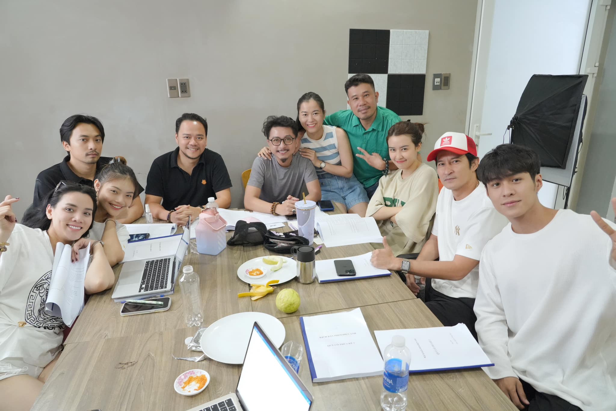 Trang Nhung trở lại m&agrave;n ảnh rộng sau 9 năm với phim Qu&yacute; c&ocirc; thừa kế 2 - Ảnh 3.