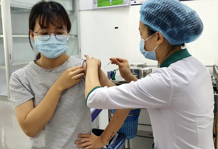 Dịch COVID-19 hôm nay: Ca nhiễm mới tiếp tục giảm