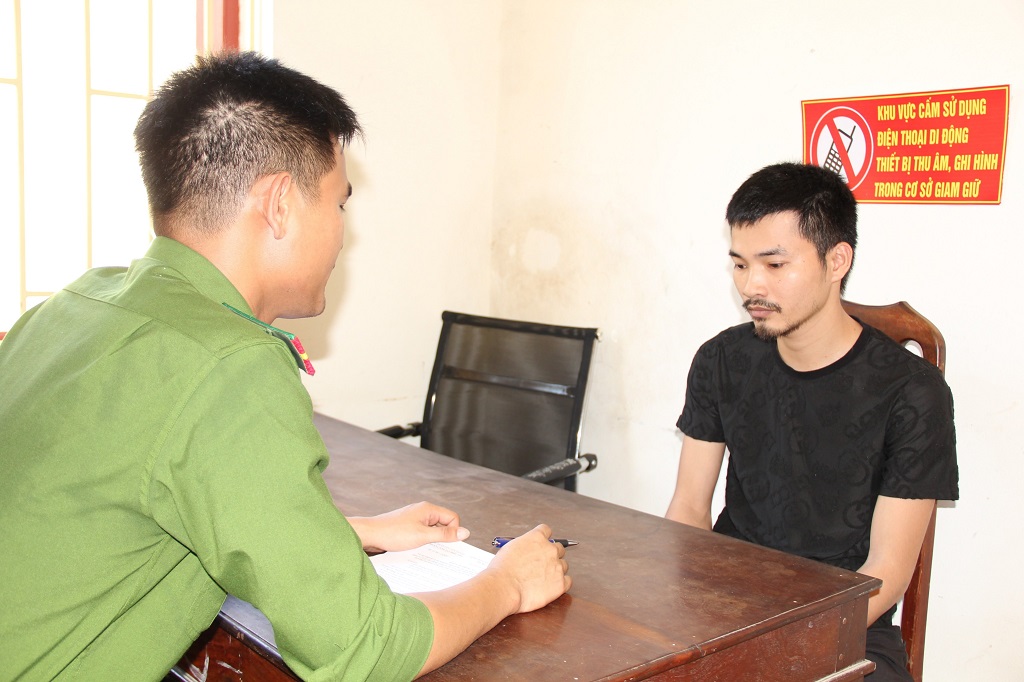 Dùng phương thức tinh vi chiếm đoạt 450 triệu đồng của người chơi lô đề