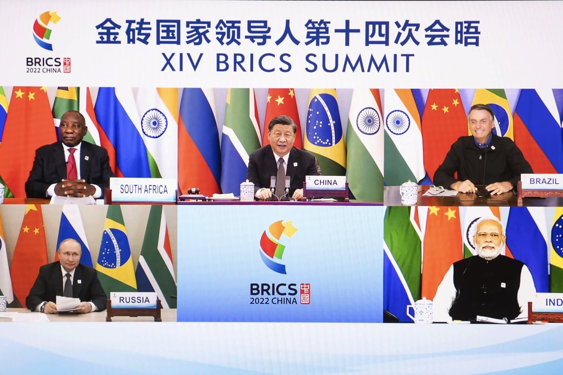 Dự báo nóng: Mở rộng khối BRICS, Trung Quốc toan tính gì? - Ảnh 2.