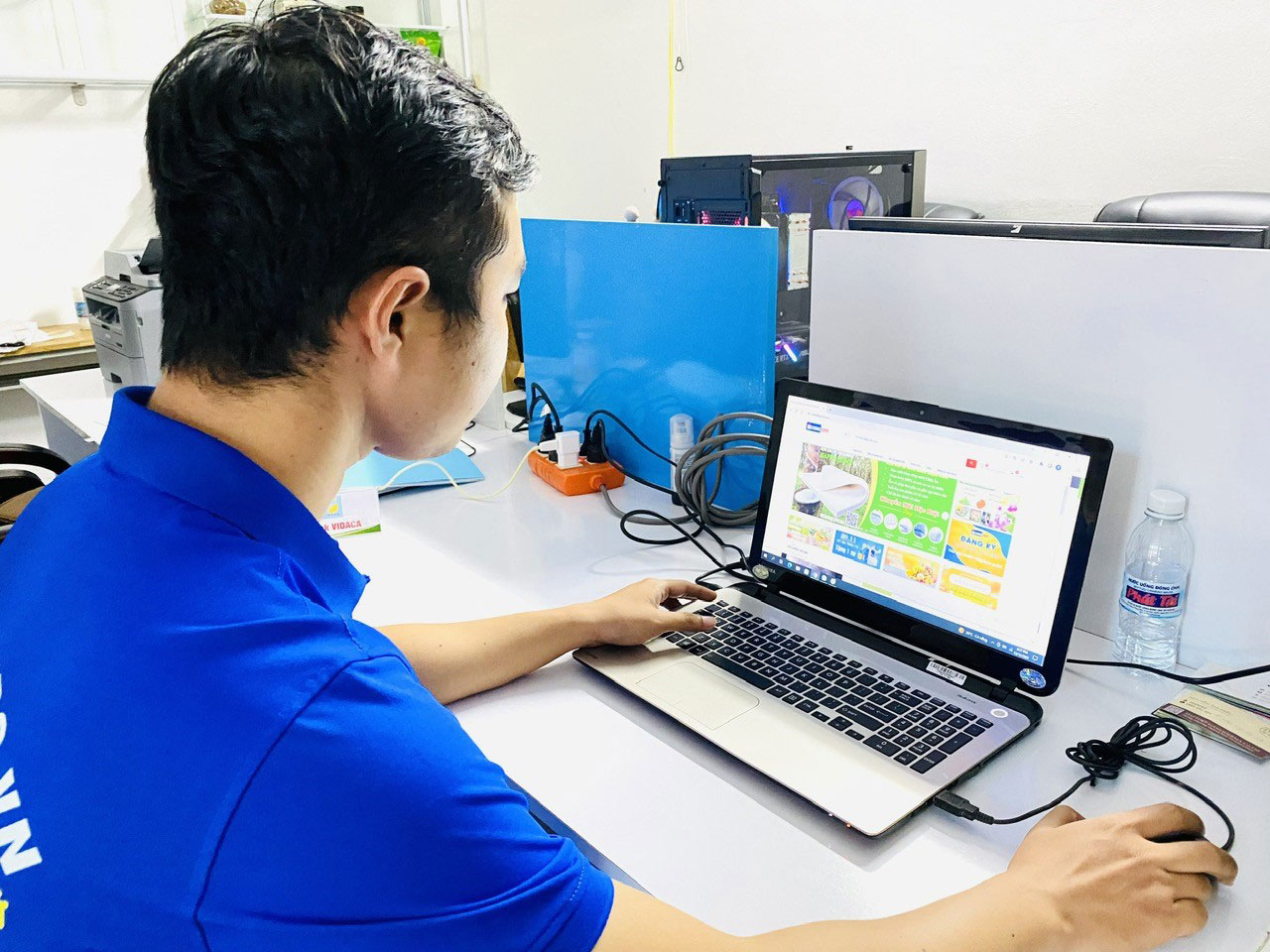 Nông dân bắt nhịp tốt chuyển đổi số