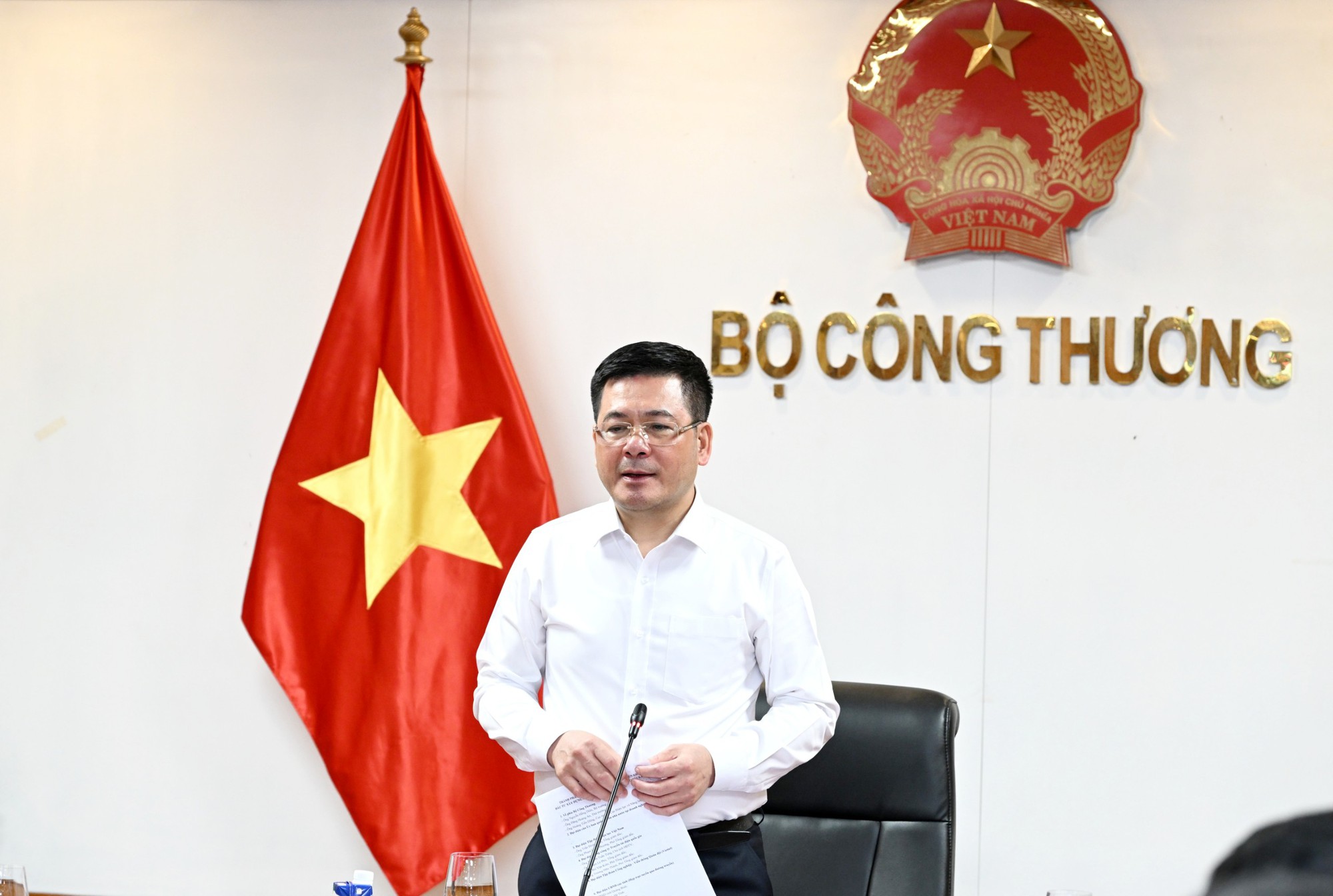 Hoàn thành đường dây 500 kV mạch 3 vào năm 2024 để cung ứng điện cho miền Bắc