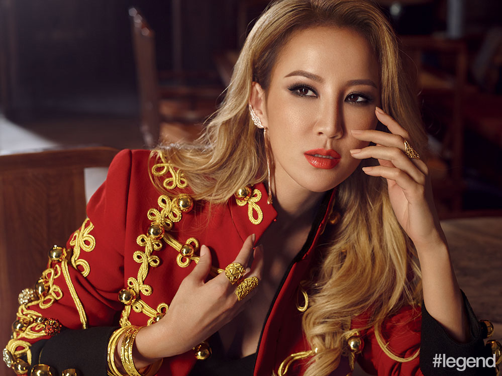 Thành Long xúc động tiễn biệt Coco Lee