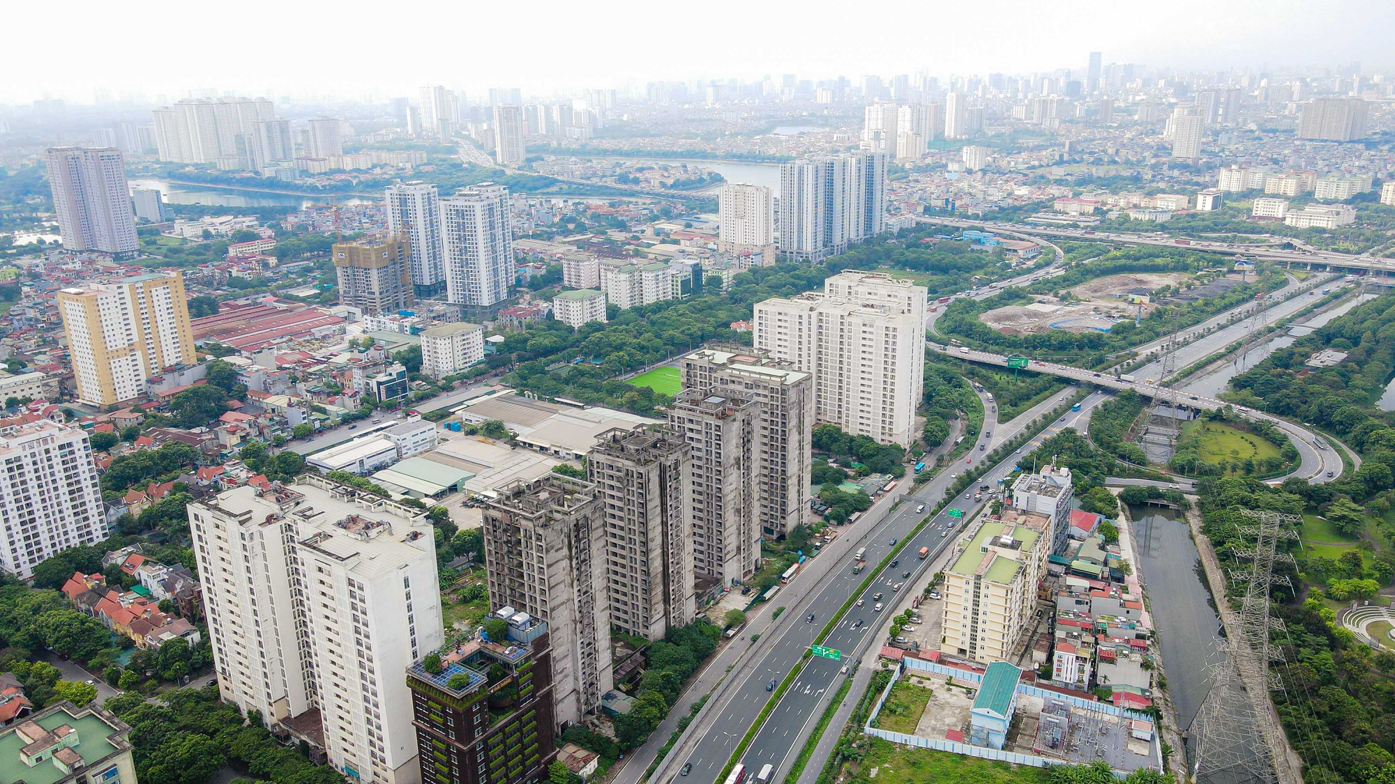 Diện mạo Thủ đô Hà Nội sau 15 năm mở rộng địa giới hành chính - Ảnh 2.