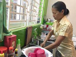 Ai đóng BHXH cho người giúp việc gia đình?