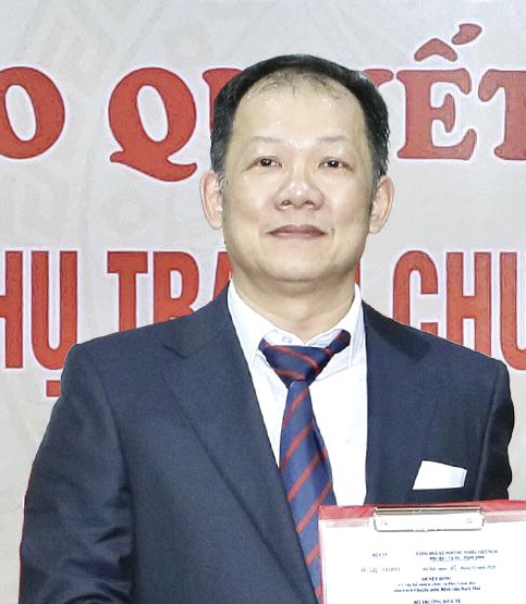 Bệnh viện Việt Đức c&oacute; gi&aacute;m đốc mới l&agrave; b&aacute;c sĩ chuy&ecirc;n về tim mạch - Ảnh 1.
