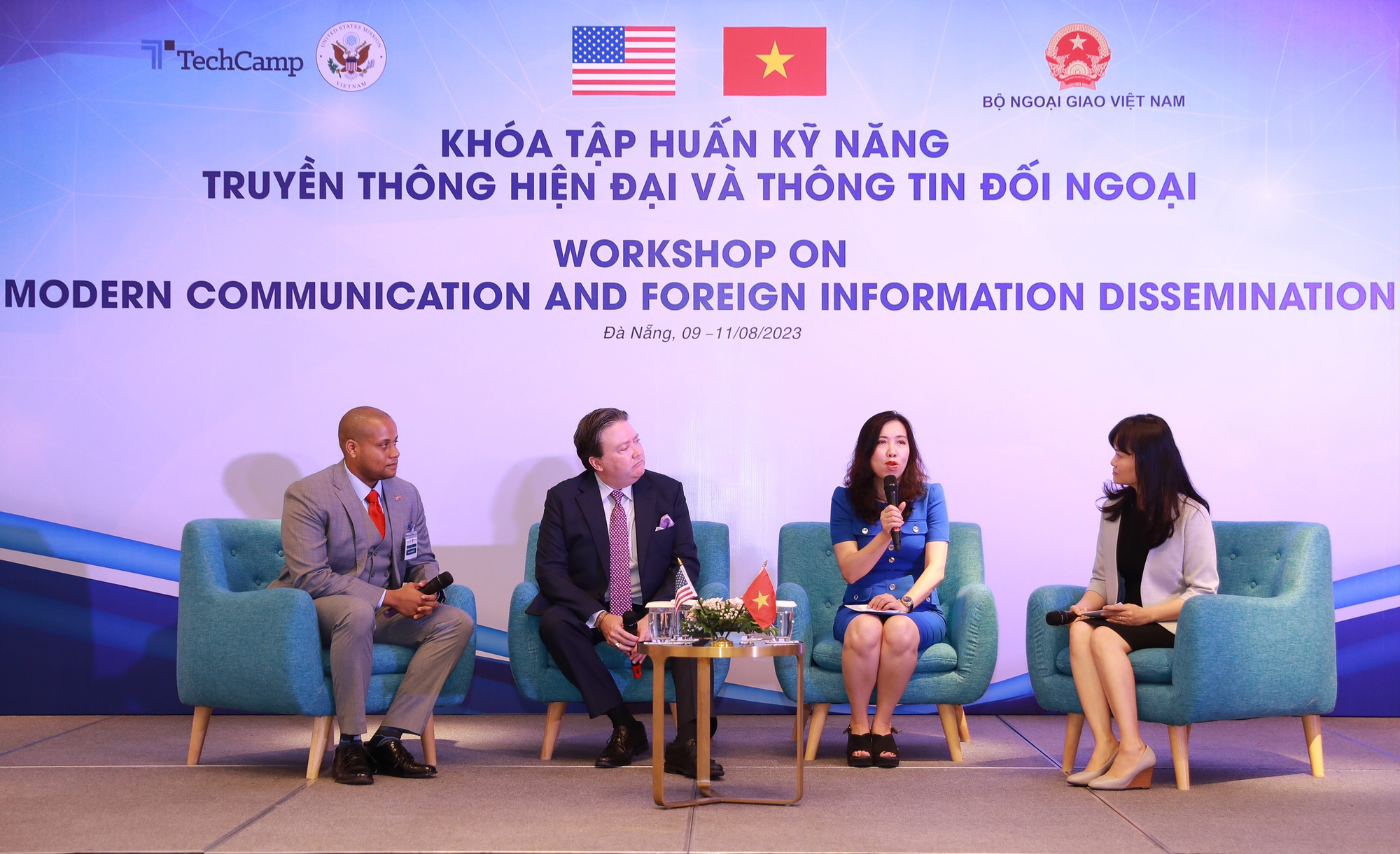 Việt - Mỹ phối hợp tập huấn kỹ năng truyền th&ocirc;ng, đối ngoại - Ảnh 5.