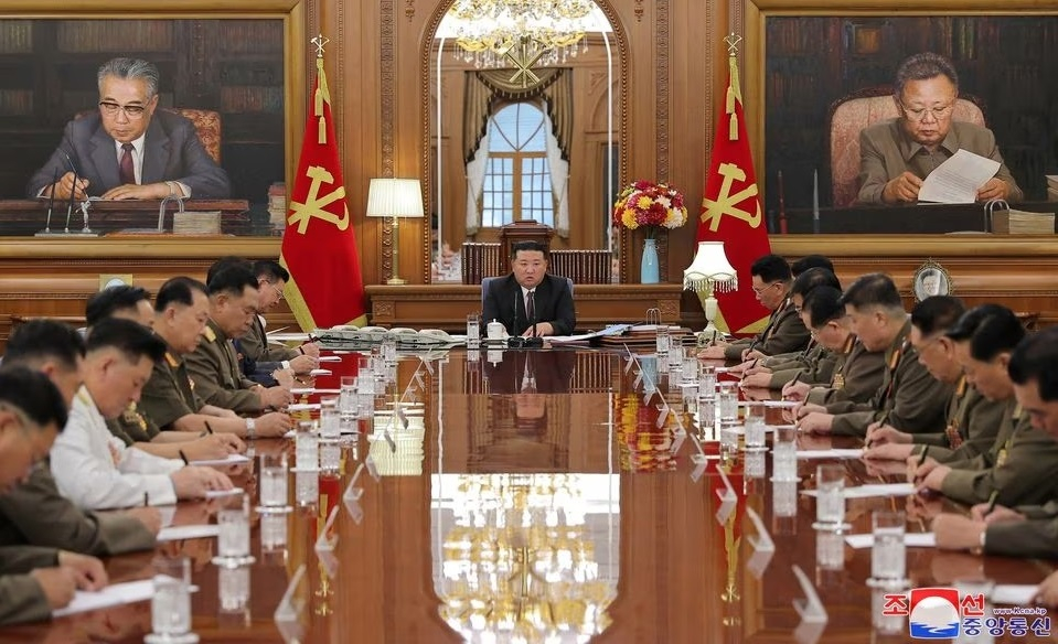 Ông Kim Jong-un cách chức tổng tham mưu trưởng quân đội