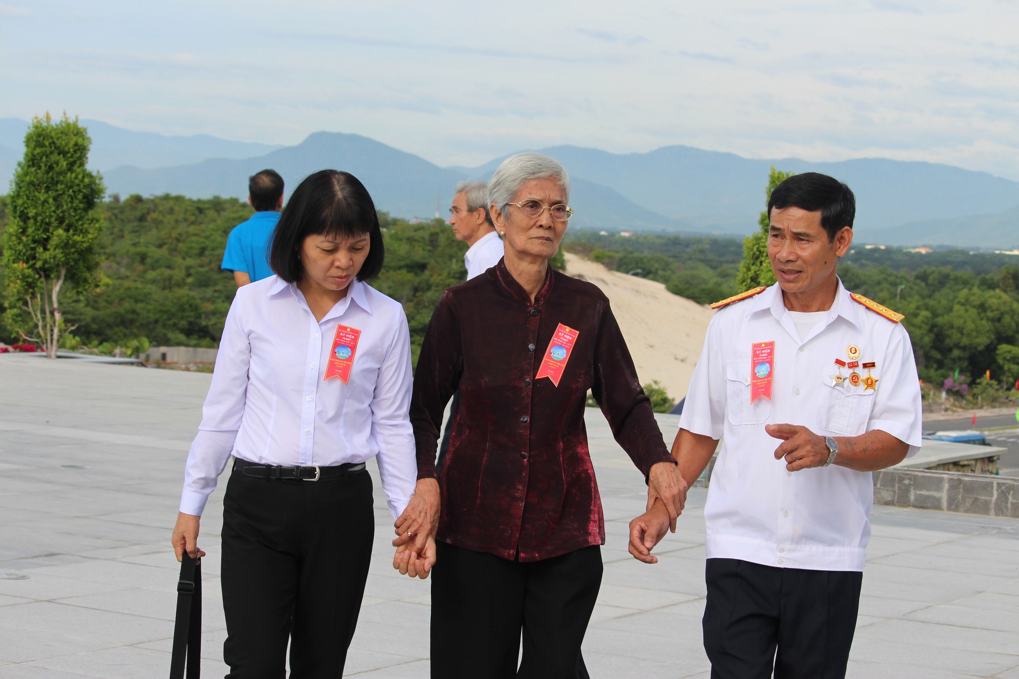 Trọn đời đau đáu tri ân
