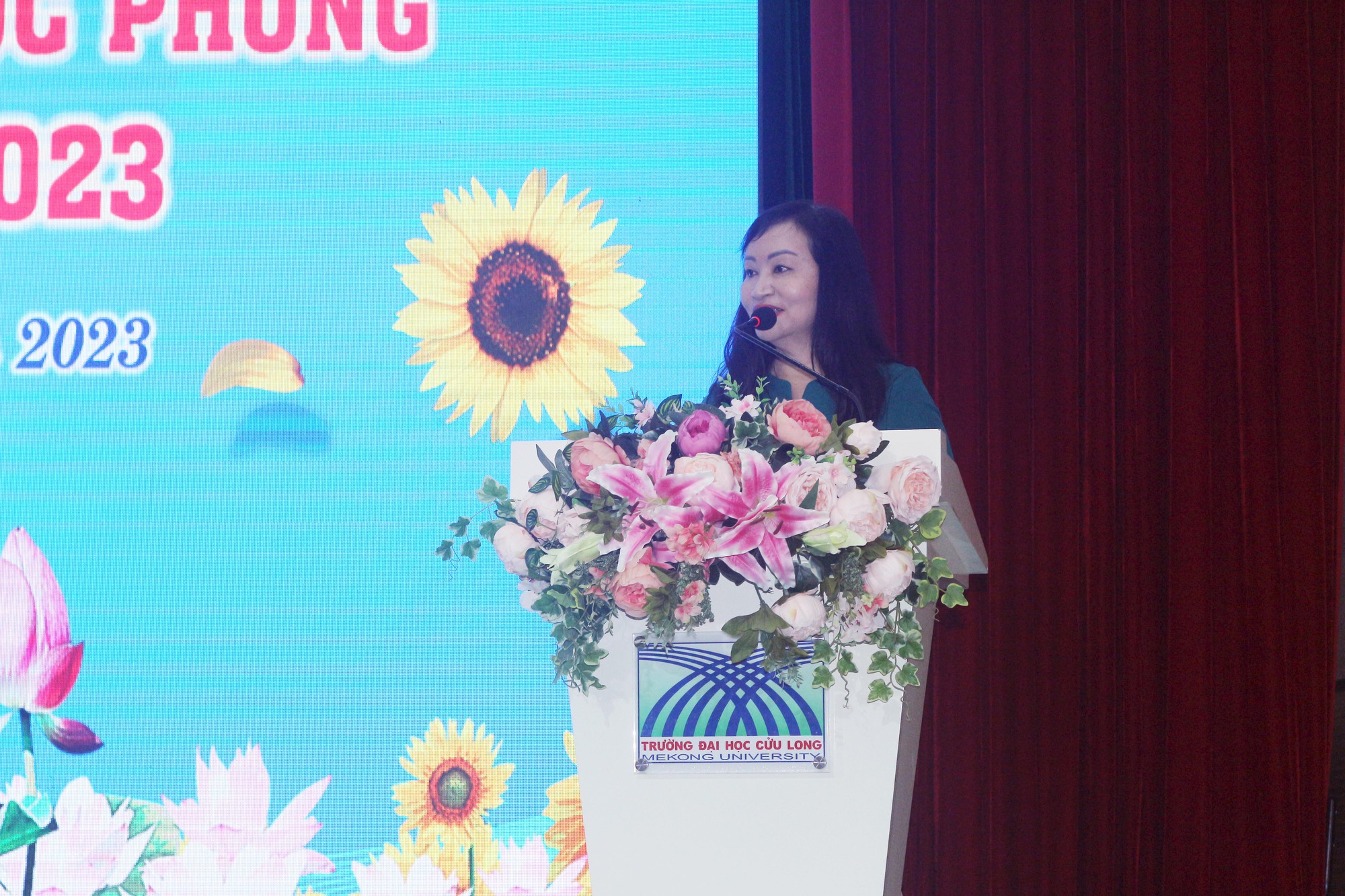 Trường ĐH Cửu Long bế giảng kh&oacute;a học trải nghiệm đặc biệt - Ảnh 1.