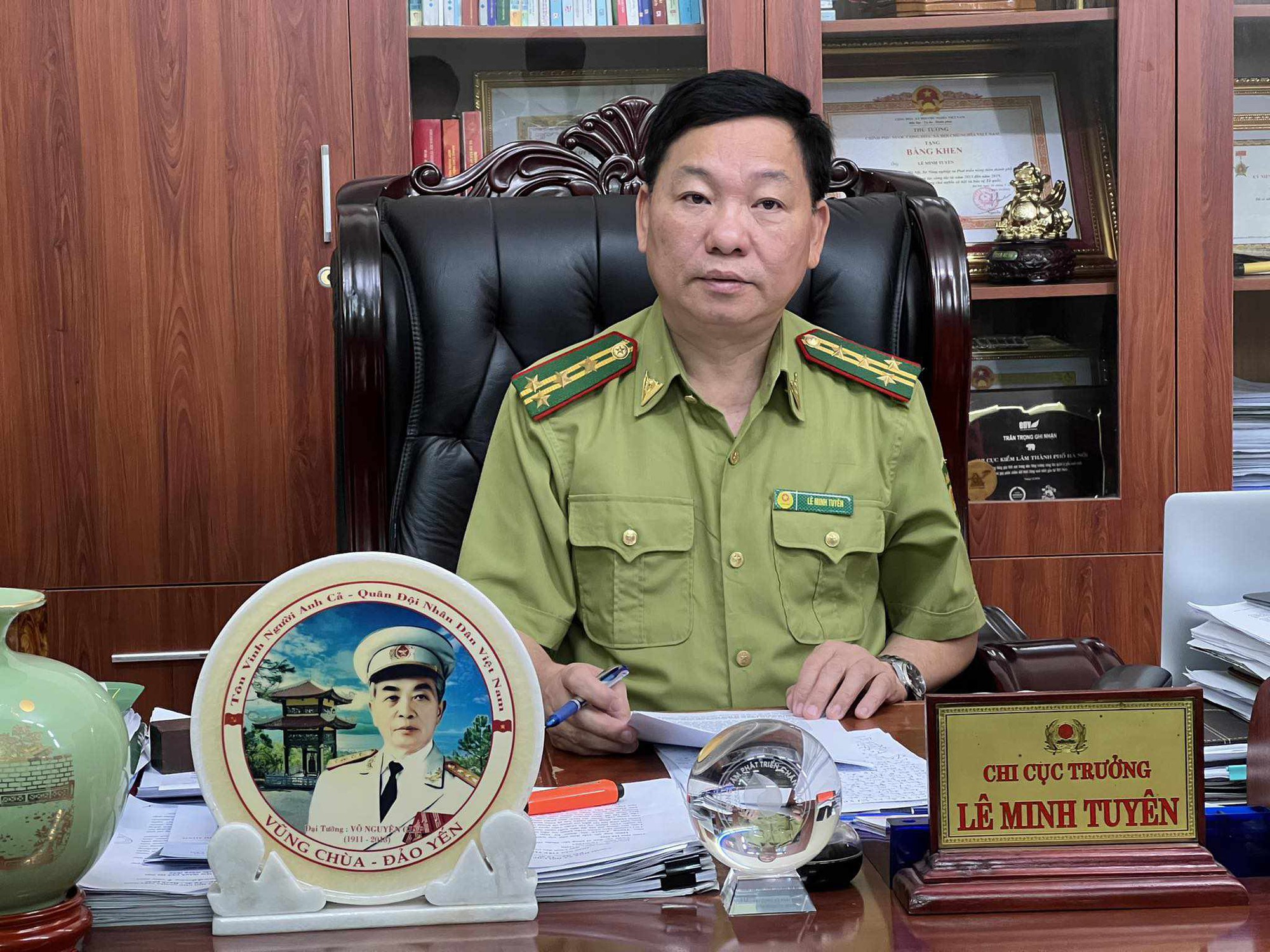 Đất rừng S&oacute;c Sơn bị xẻ thịt nghi&ecirc;m trọng, Chi cục trưởng Kiểm l&acirc;m n&oacute;i rất x&oacute;t ruột - Ảnh 1.