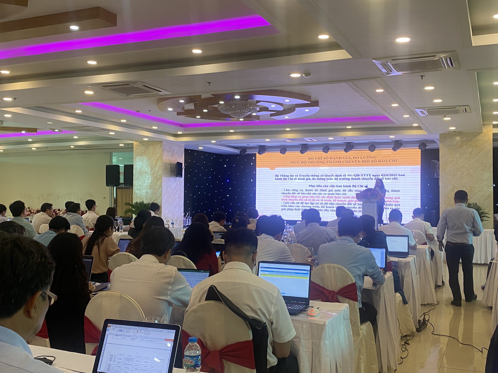 Hỗ trợ, th&uacute;c đẩy b&aacute;o ch&iacute; chuyển đổi số hiệu quả - Ảnh 2.
