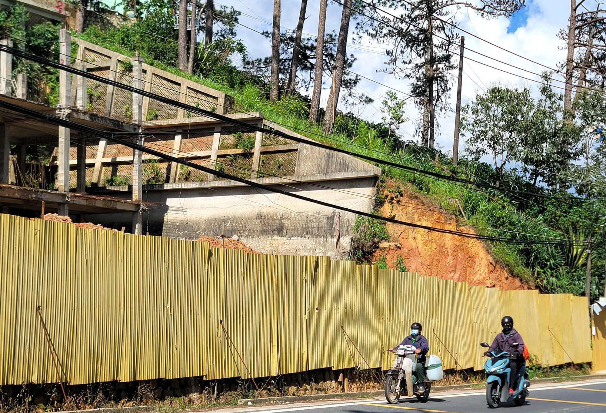 Những điểm đen nguy cơ sạt lở trên cung đèo cửa ngõ TP Đà Lạt - Ảnh 10.