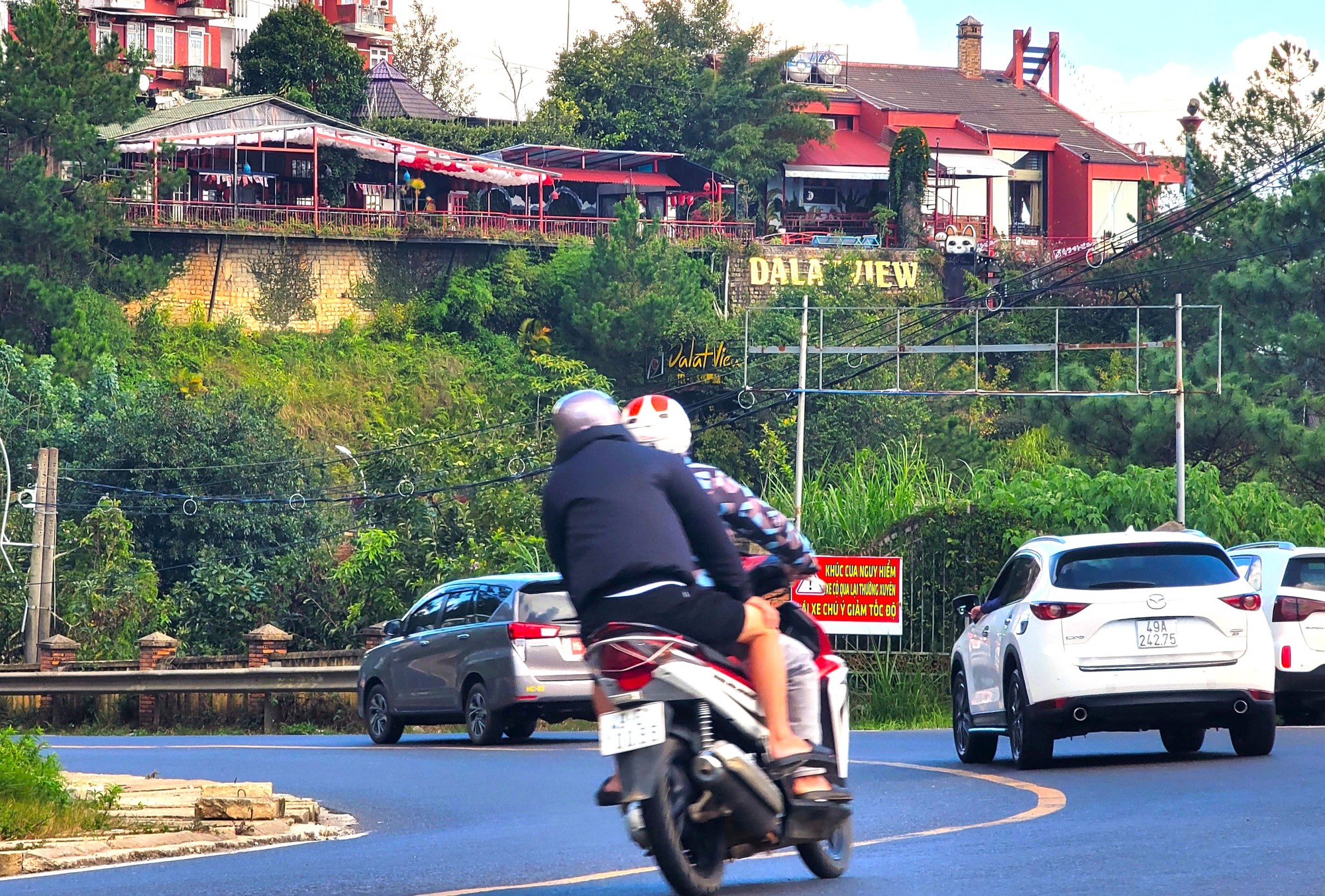 Những điểm đen nguy cơ sạt lở trên cung đèo cửa ngõ TP Đà Lạt - Ảnh 14.