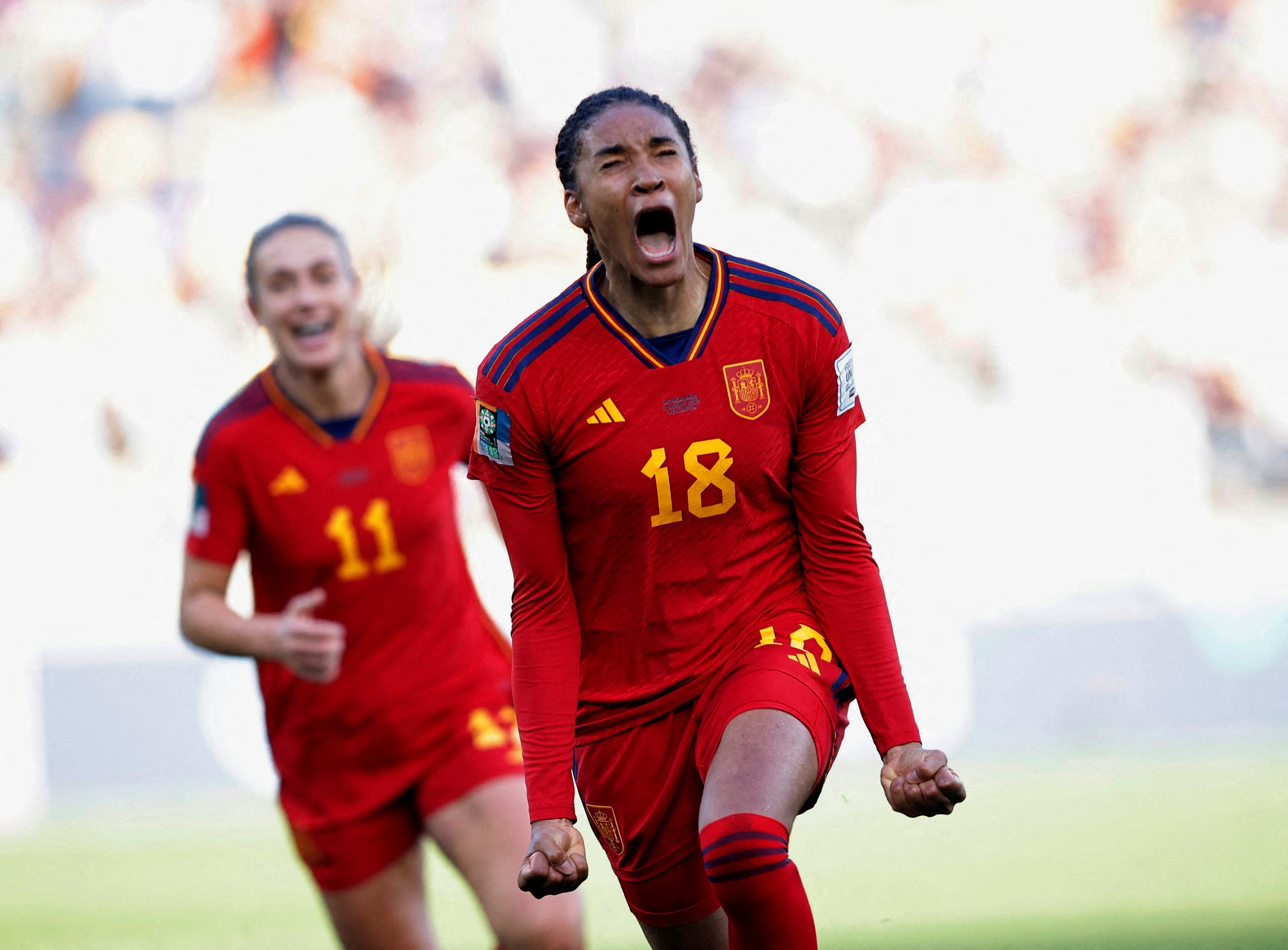 Tài năng điền kinh ghi "bàn thắng vàng" cho Tây Ban Nha tại World Cup nữ
