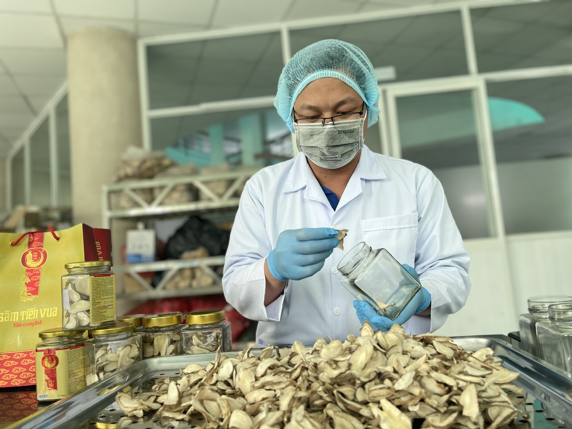 Đưa dược liệu quý đến gần người tiêu dùng