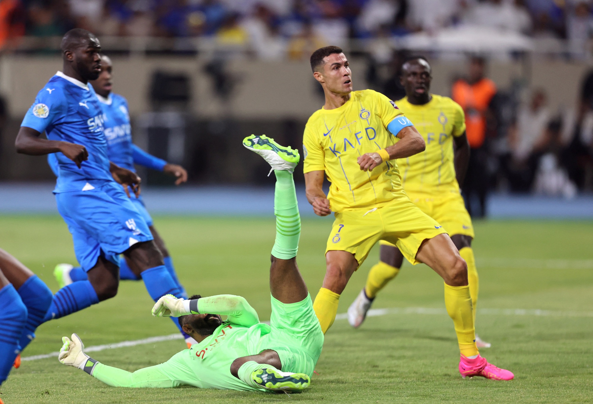 Ronaldo lập c&uacute; đ&uacute;p gi&uacute;p Al-Nassr v&ocirc; địch Ả Rập Champions Cup - Ảnh 2.
