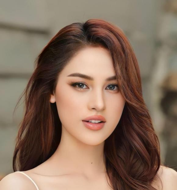 Cô gái Ê Đê "ăn đứt" H'Hen Niê là ai?