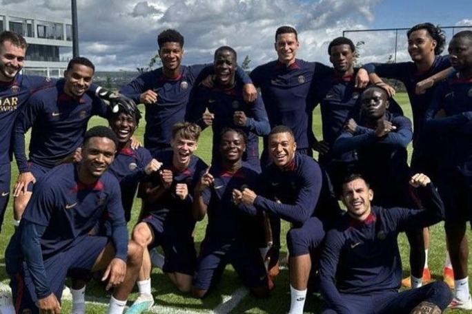 Ra quân không tốt, PSG cho Mbappe trở lại tập luyện cùng đội một - Ảnh 3.