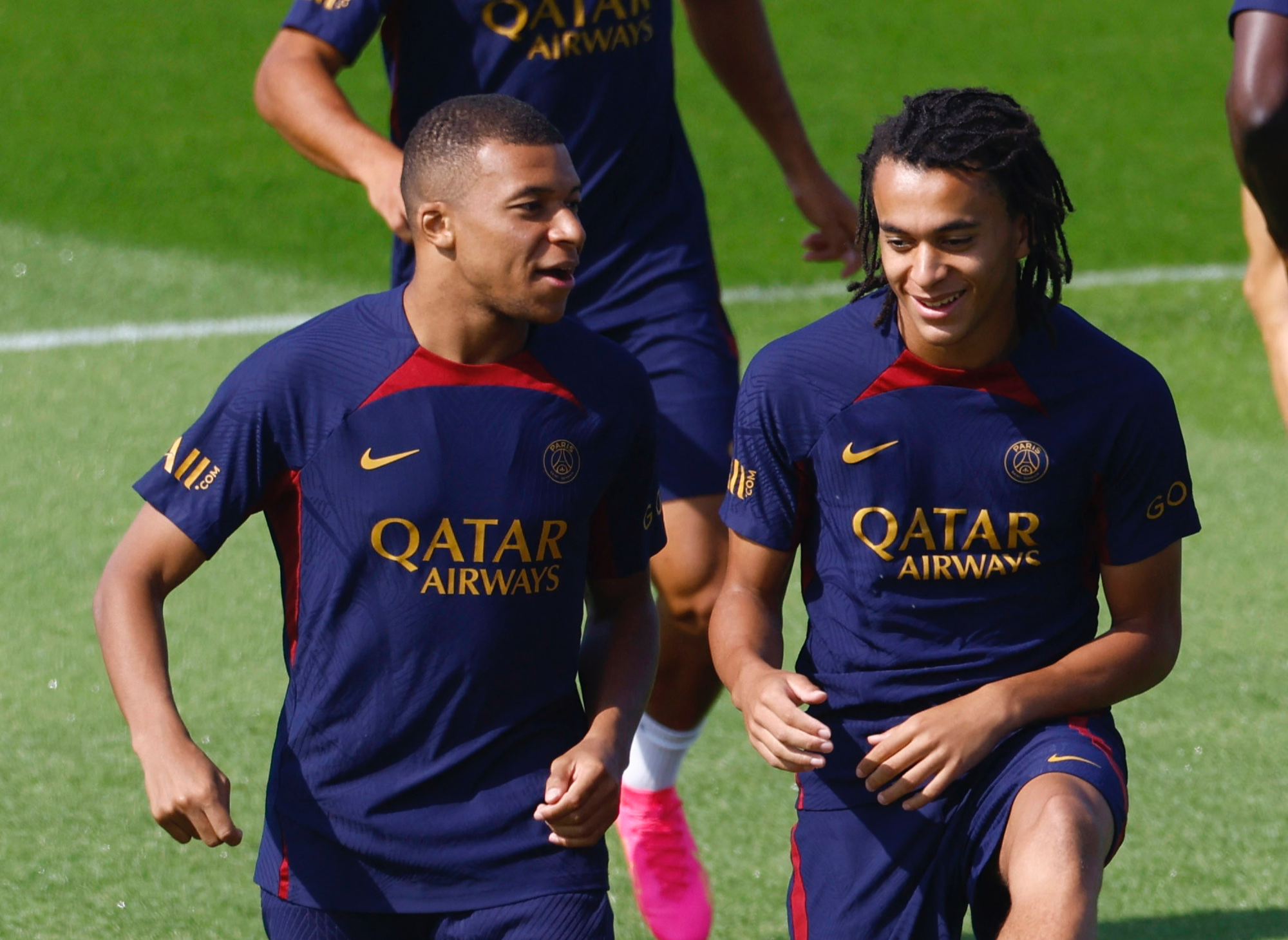 Ra quân không tốt, PSG cho Mbappe trở lại tập luyện cùng đội một