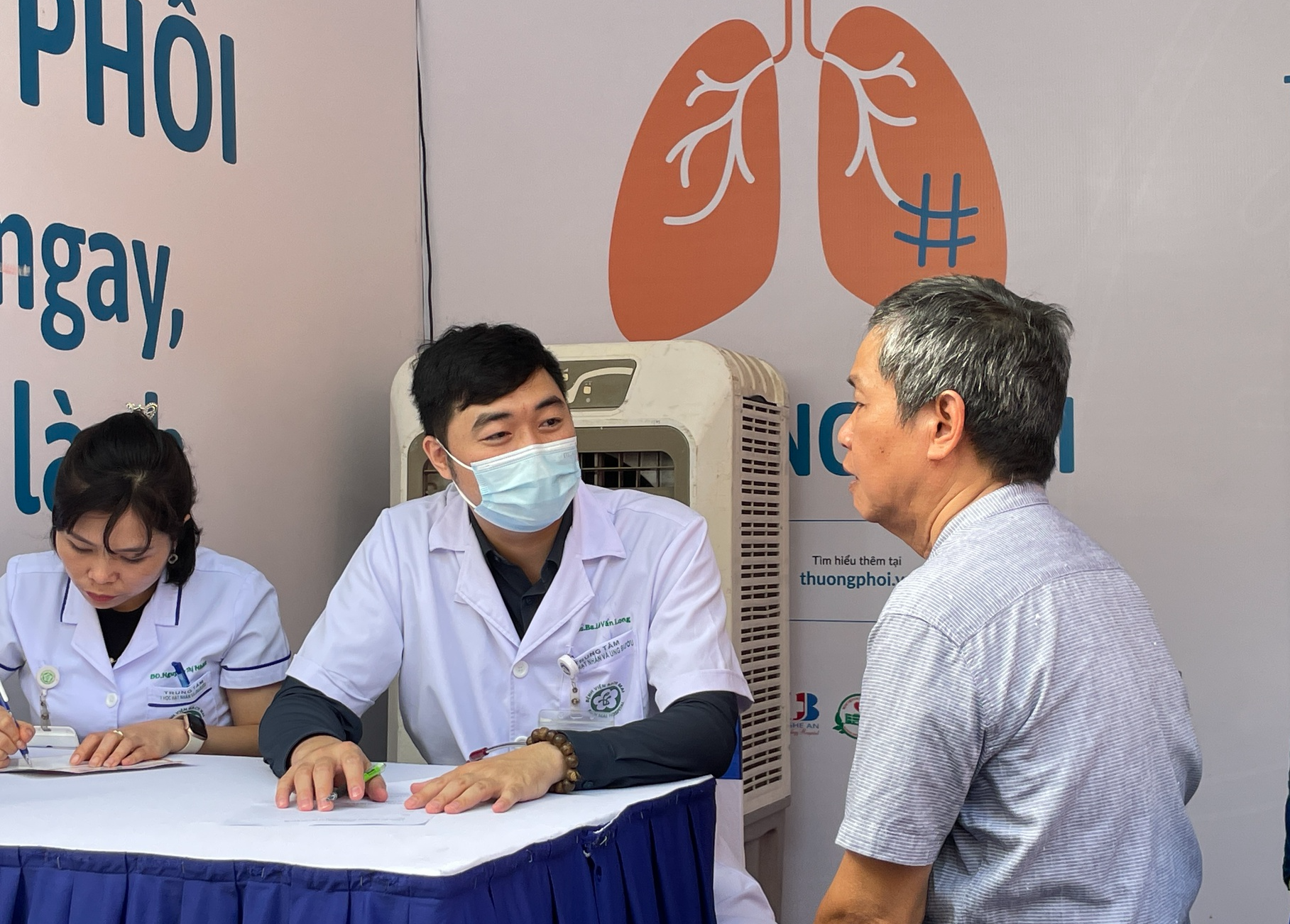 Vì sao ung thư phổi ở nam giới gấp 3 lần ở nữ giới?
