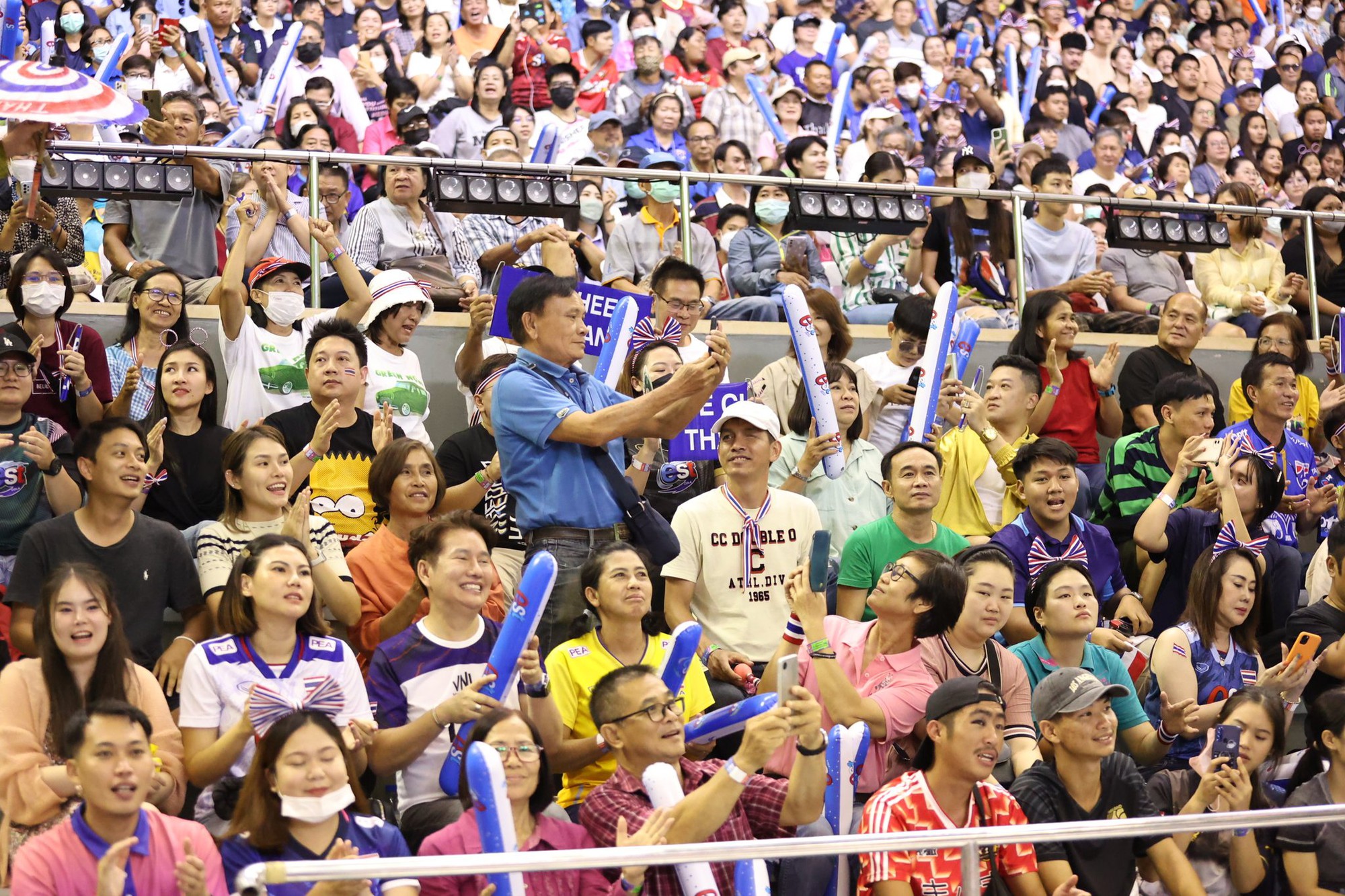 Thua Thái Lan, tuyển Việt Nam giành ngôi á quân bóng chuyền SEA V-League - Ảnh 4.