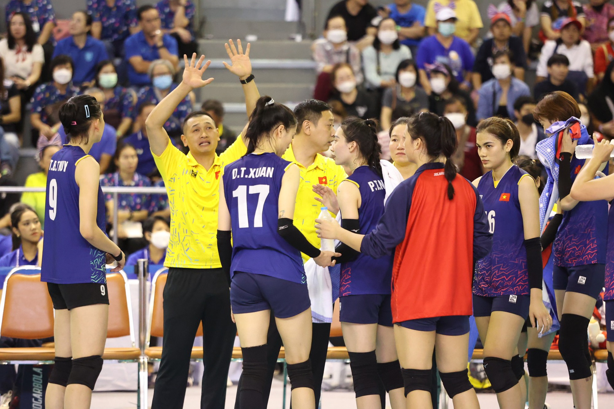 Thua Thái Lan, tuyển Việt Nam giành ngôi á quân bóng chuyền SEA V-League - Ảnh 3.