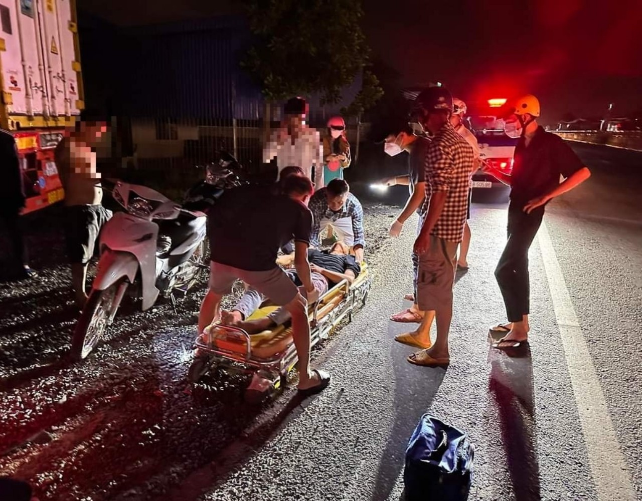 Truy tìm hung thủ đâm thương vong 2 thanh niên trong đêm ở Bình Thuận