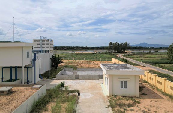 Thiếu đường ống, nhà máy nước sạch 35 tỉ đồng "đắp chiếu"