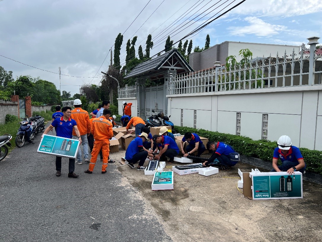 Tổng c&ocirc;ng ty Ph&aacute;t điện 3 b&agrave;n giao c&aacute;c c&ocirc;ng tr&igrave;nh thanh ni&ecirc;n - Ảnh 4.