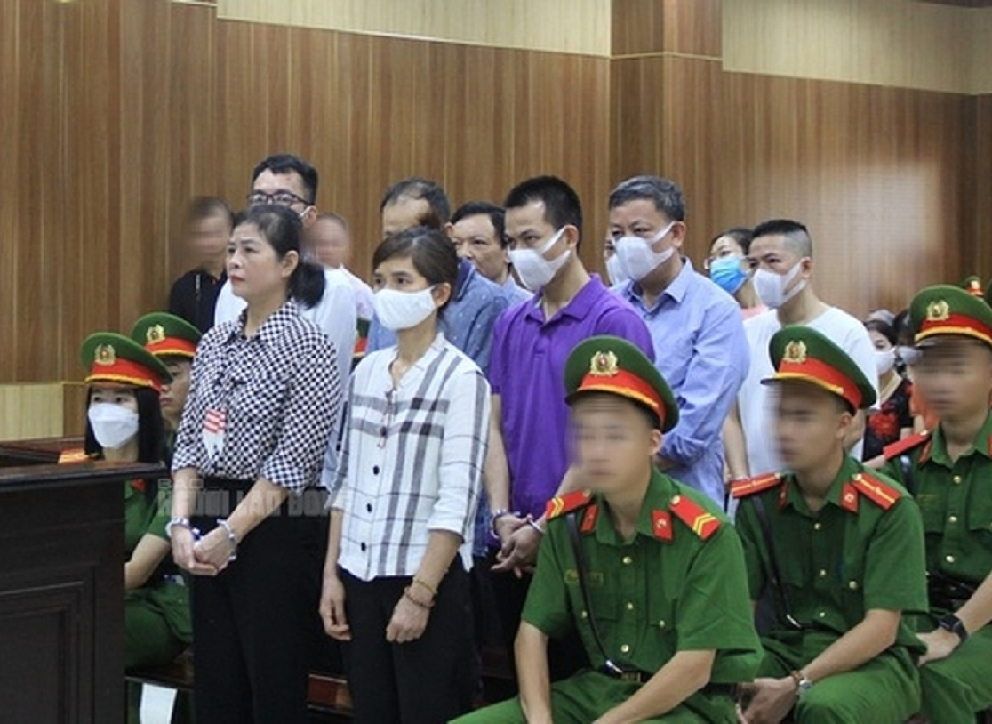 Cựu giám đốc Sở GD-ĐT tỉnh Thanh Hóa lĩnh 4 năm tù giam - Ảnh 3.