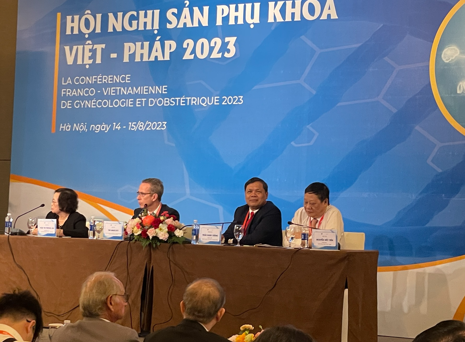 Thuốc phá thai bán thoải mái, chuyên gia đề xuất quản lý - Ảnh 1.