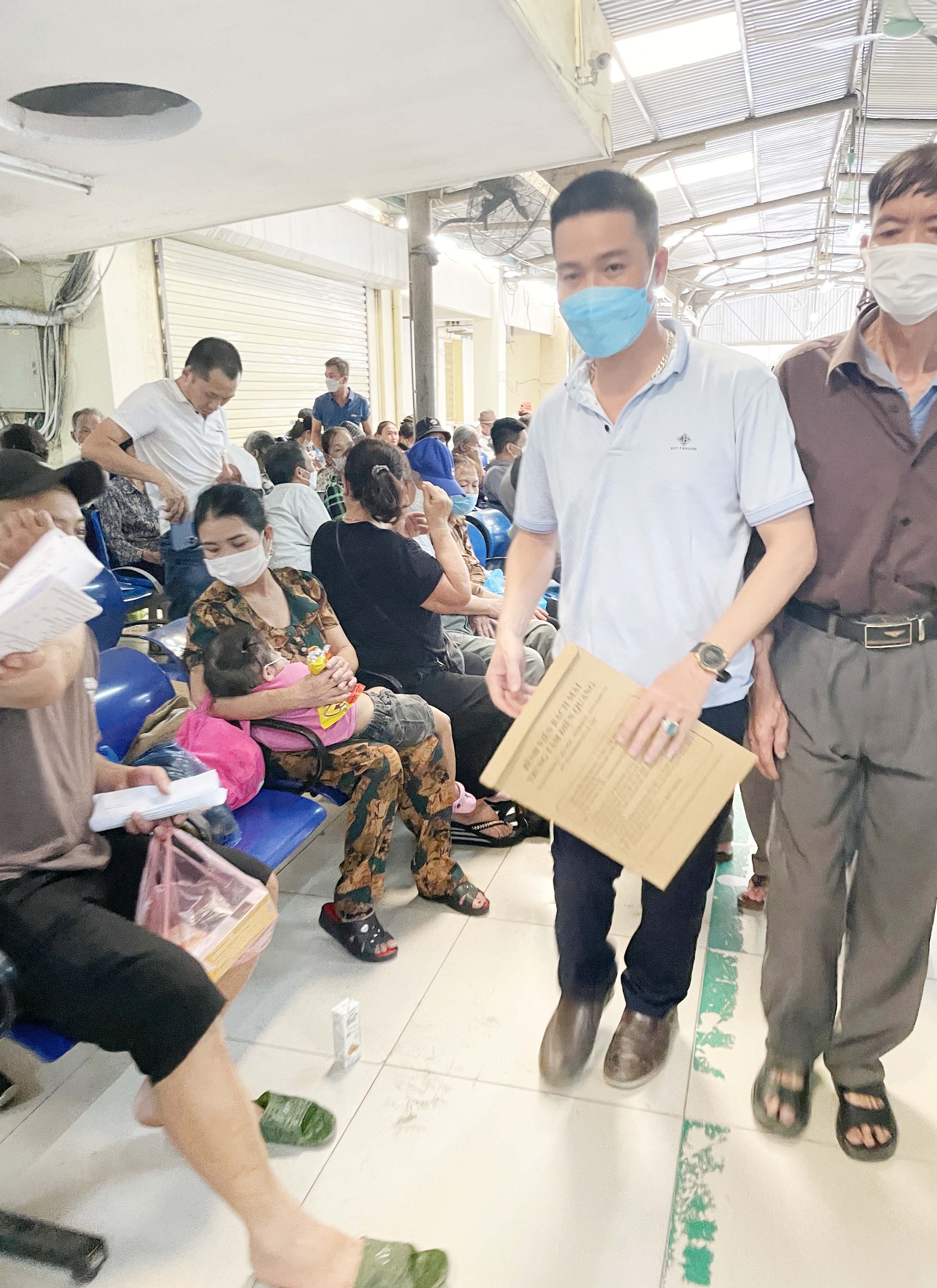 Quyền lợi người tham gia BHYT ng&agrave;y c&agrave;ng mở rộng - Ảnh 2.