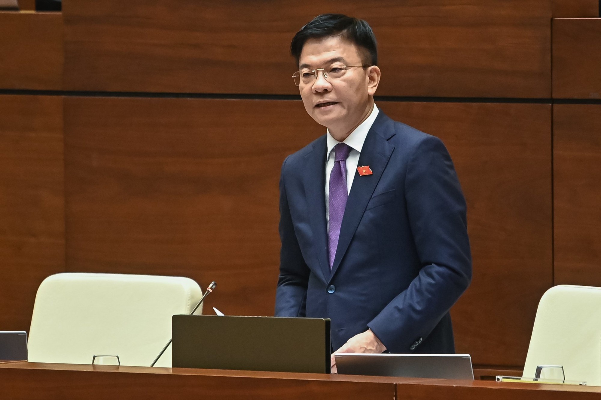 Bộ trưởng L&ecirc; Th&agrave;nh Long: Sửa luật để chặn t&igrave;nh trạng th&ocirc;ng đồng, d&igrave;m gi&aacute;, trục lợi trong đấu gi&aacute; - Ảnh 3.