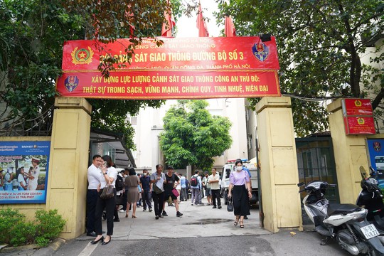 Ngày đầu cấp biển số định danh: Nhiều trường hợp bị từ chối cấp - Ảnh 1.
