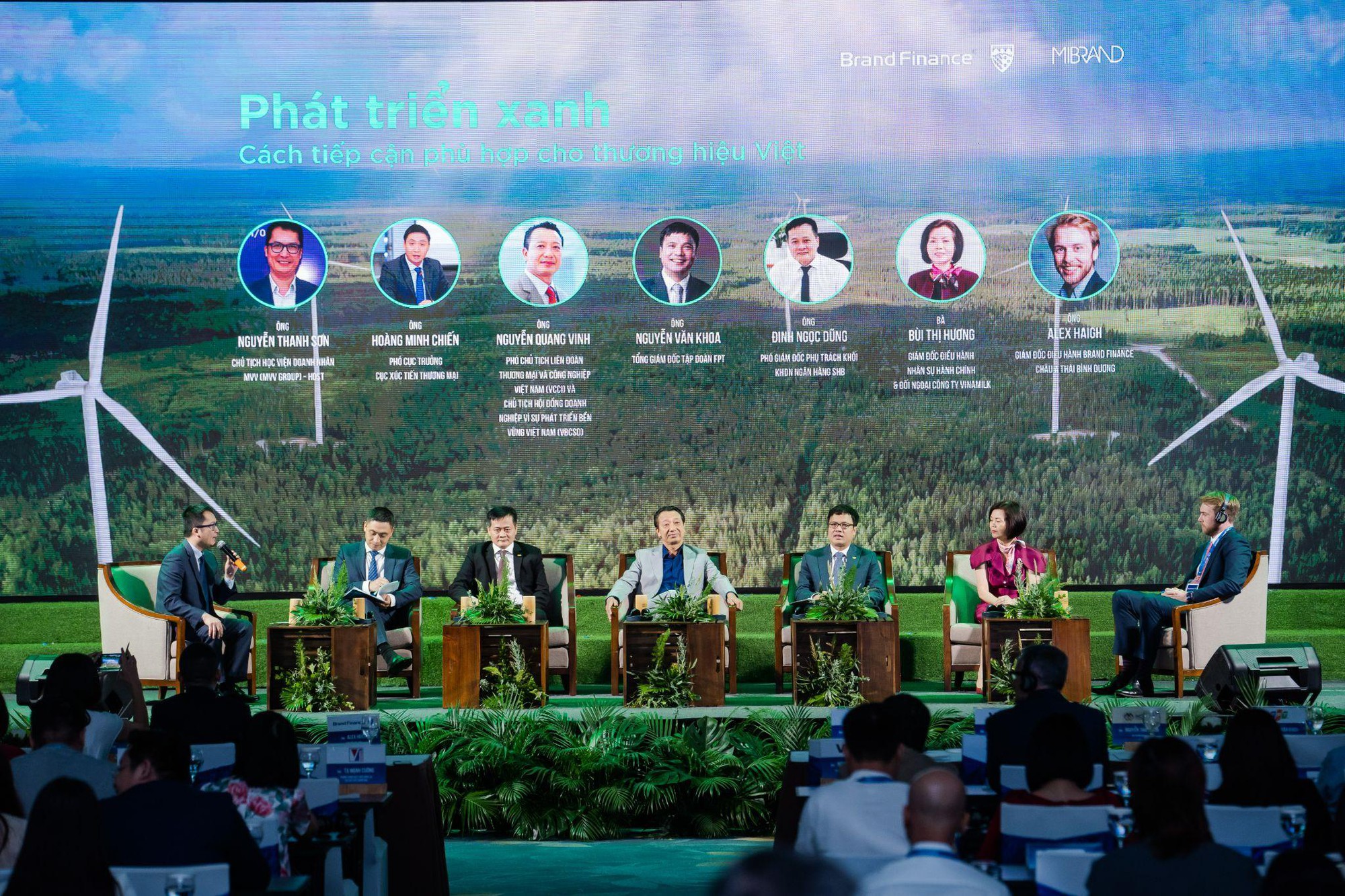 PNJ nằm trong Top 100 Thương hiệu giá trị nhất Việt Nam - Ảnh 1.