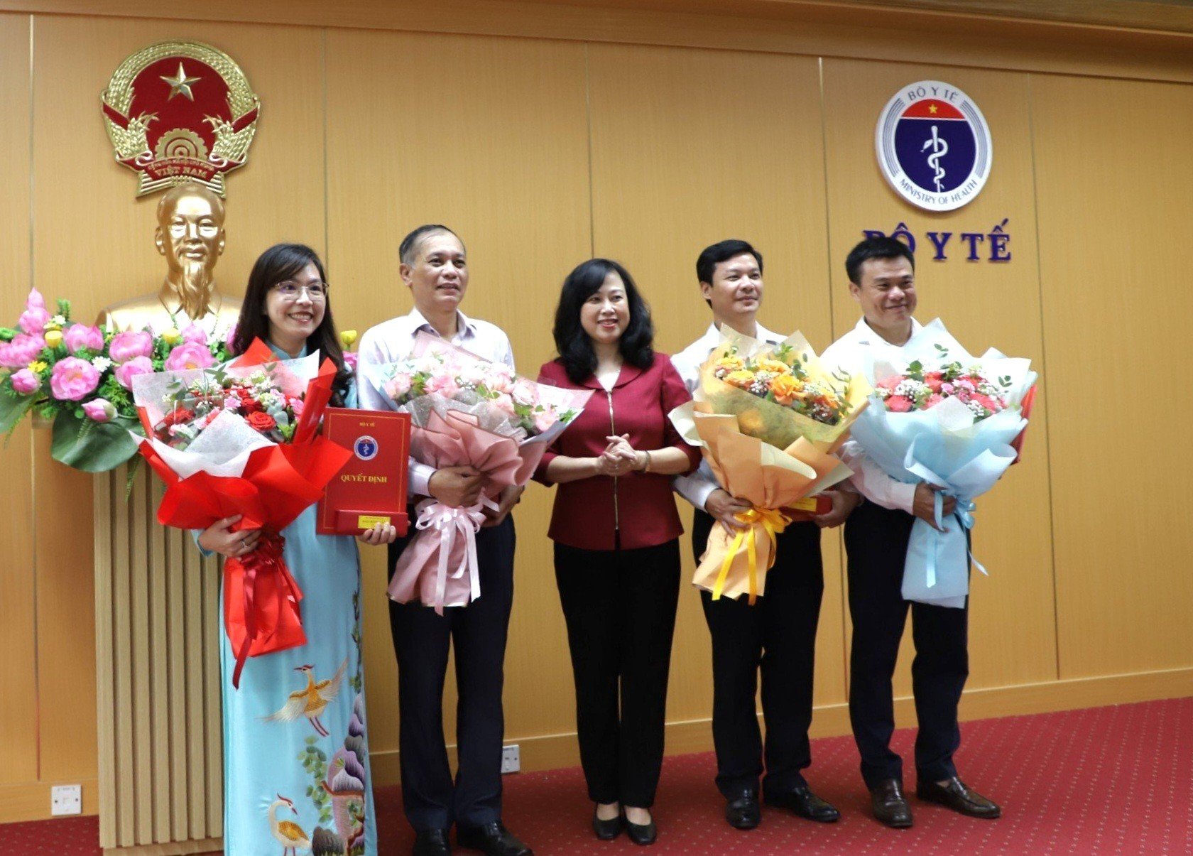 Bổ nhiệm Trưởng Khoa y học cổ truyền ở TP HCM l&agrave;m Ph&oacute; cục trưởng
