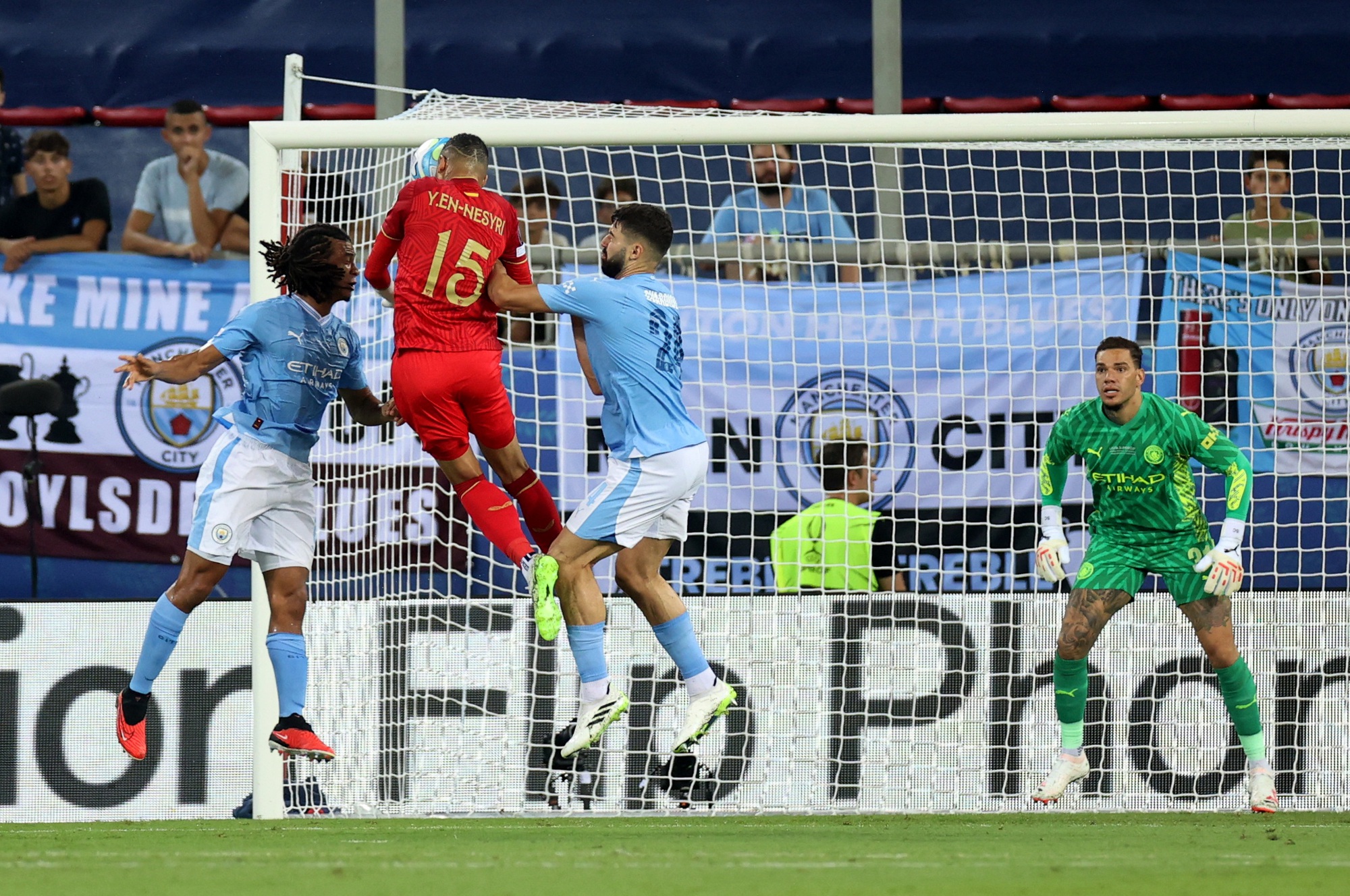 Ngược d&ograve;ng thắng tr&ecirc;n chấm lu&acirc;n lưu, Man City lần đầu đoạt Si&ecirc;u c&uacute;p ch&acirc;u &Acirc;u - Ảnh 3.