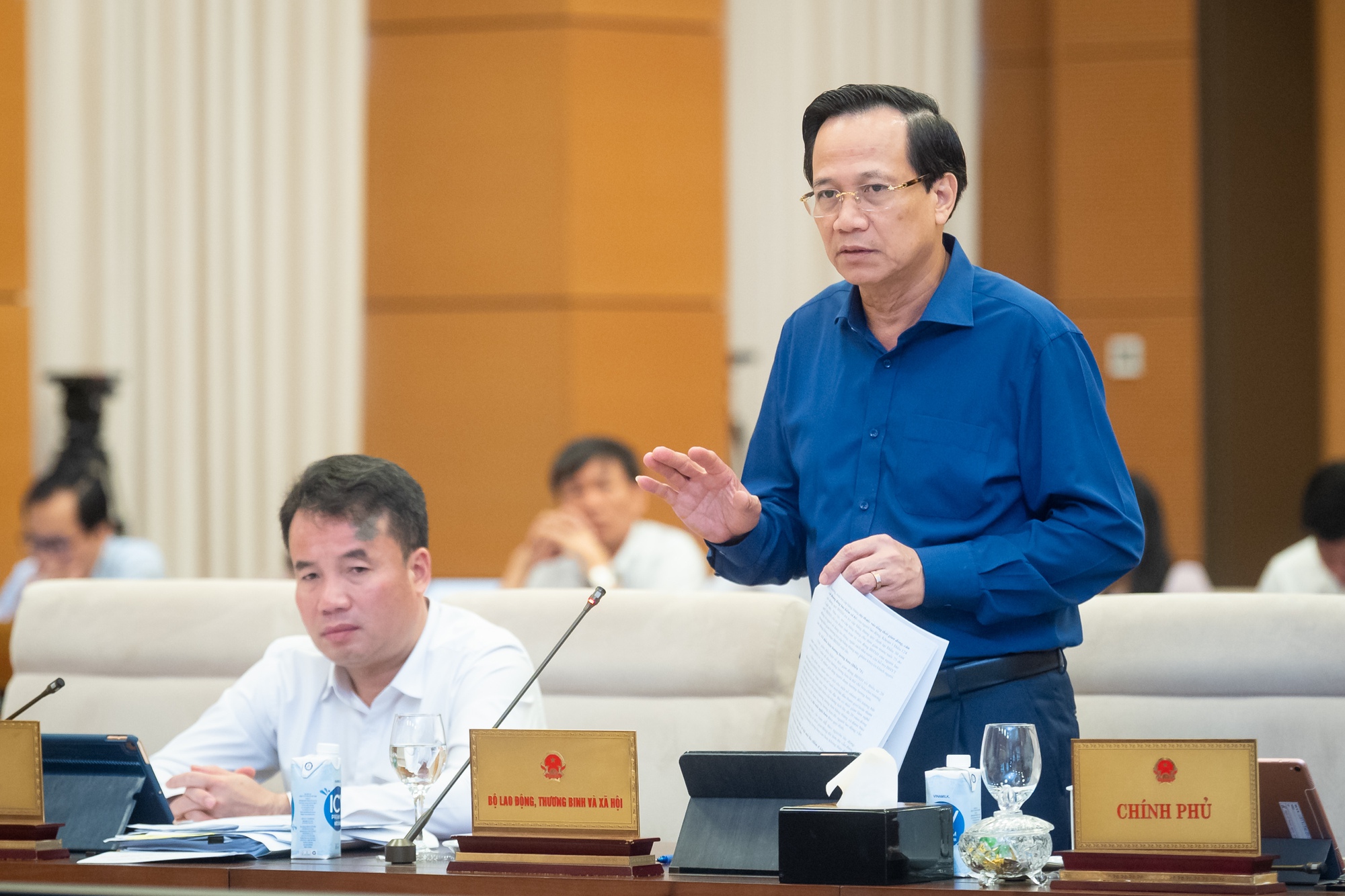 Tiến tới đóng bảo hiểm xã hội 10 năm