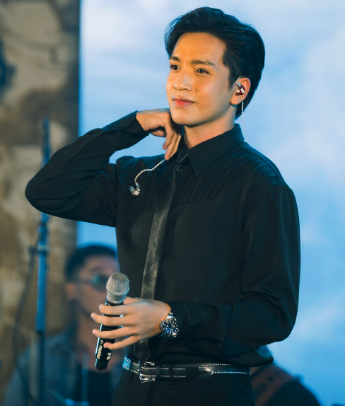 Bạch C&ocirc;ng Khanh vui khi h&aacute;t chung với Ho&agrave;i L&acirc;m - Ảnh 4.