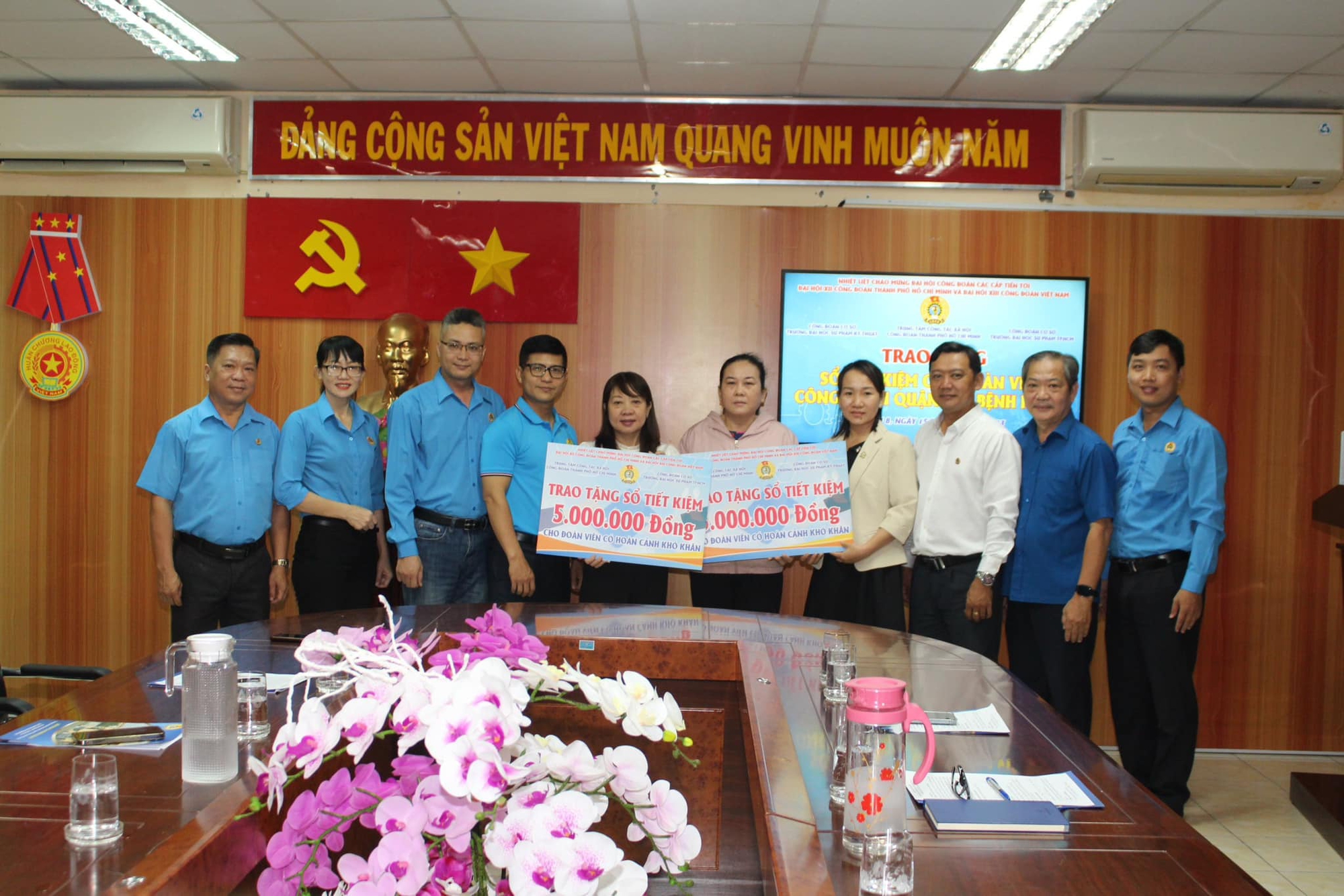 Cùng người lao động vượt khó - Ảnh 4.