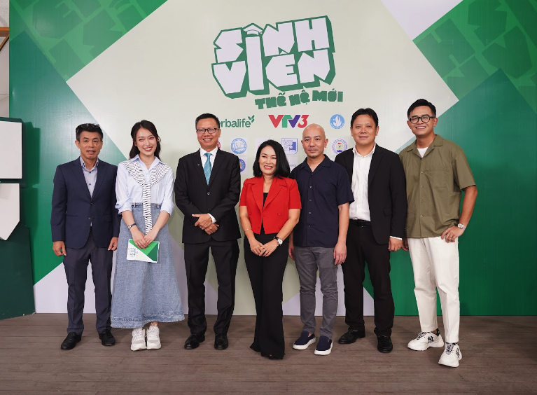 GS Lê Anh Vinh, PGS Trần Xuân Bách ngồi "ghế nóng" chấm "Sinh viên thế hệ mới"