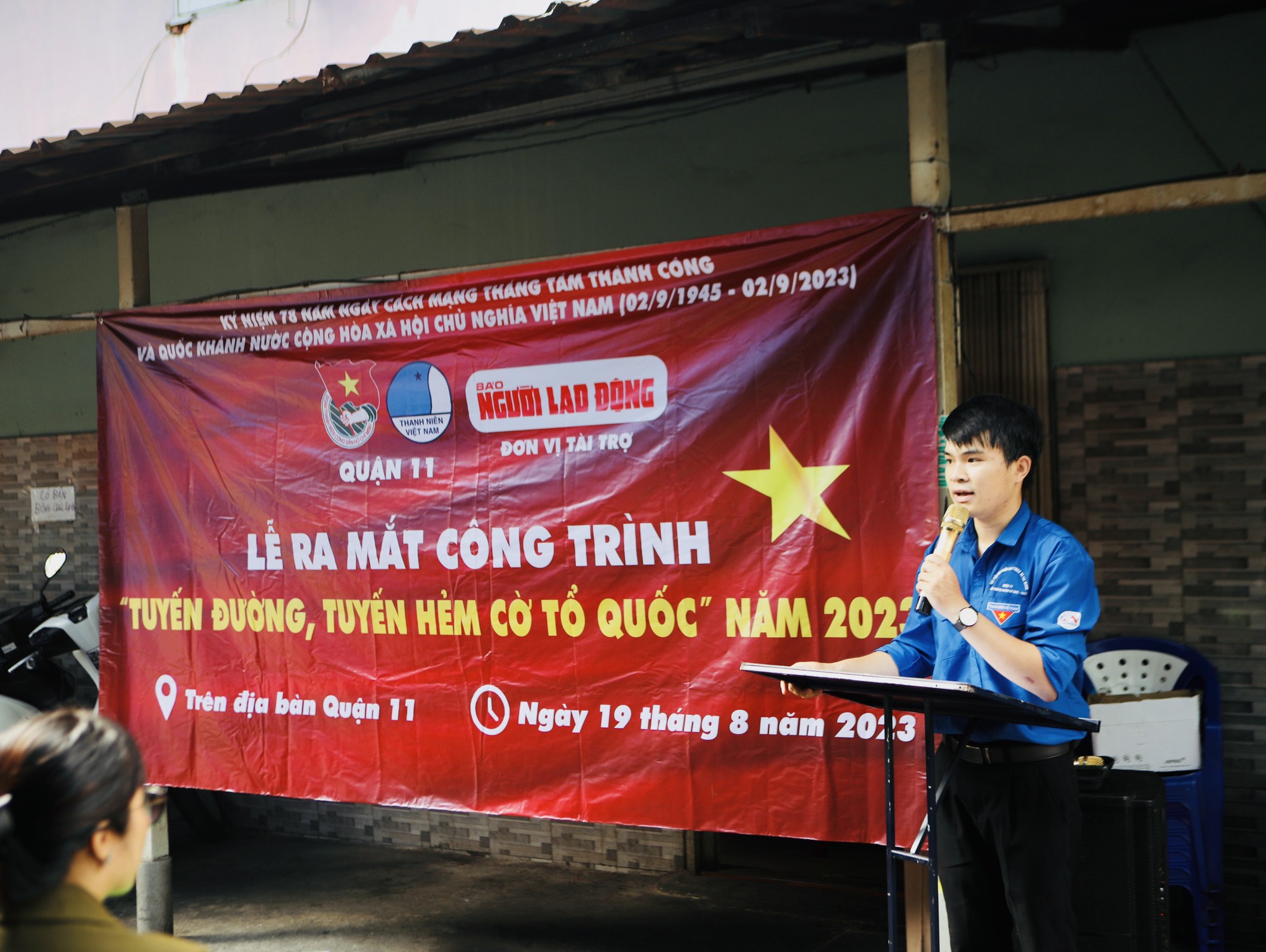 Rực rỡ Đường cờ Tổ quốc tại quận 11 - Ảnh 7.
