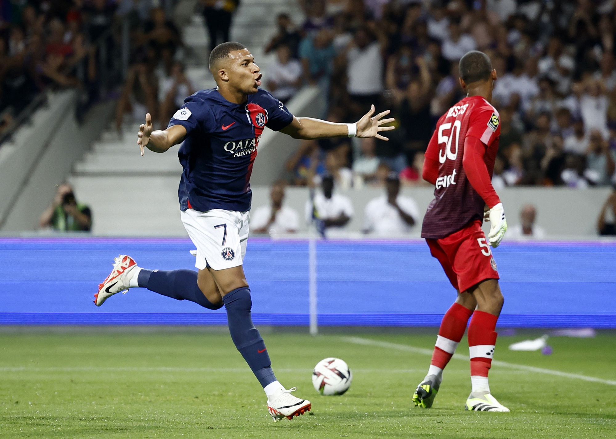 Mbappe ghi b&agrave;n, PSG vẫn chưa thể gi&agrave;nh chiến thắng đầu ti&ecirc;n trong m&ugrave;a giải mới - Ảnh 2.