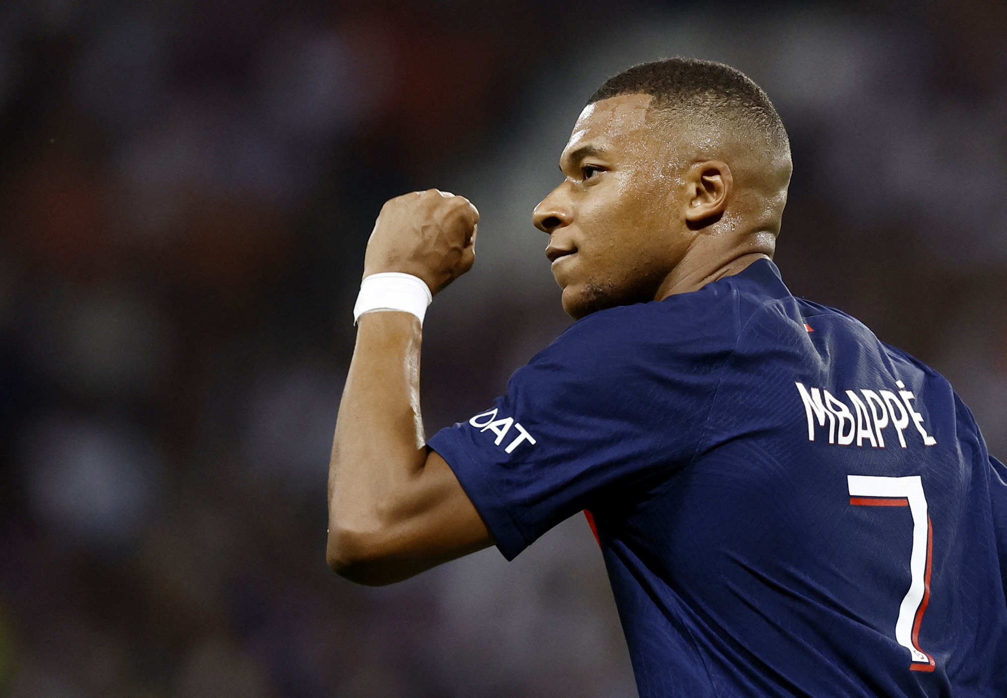 Mbappe ghi bàn, PSG vẫn chưa biết thắng ở Ligue 1