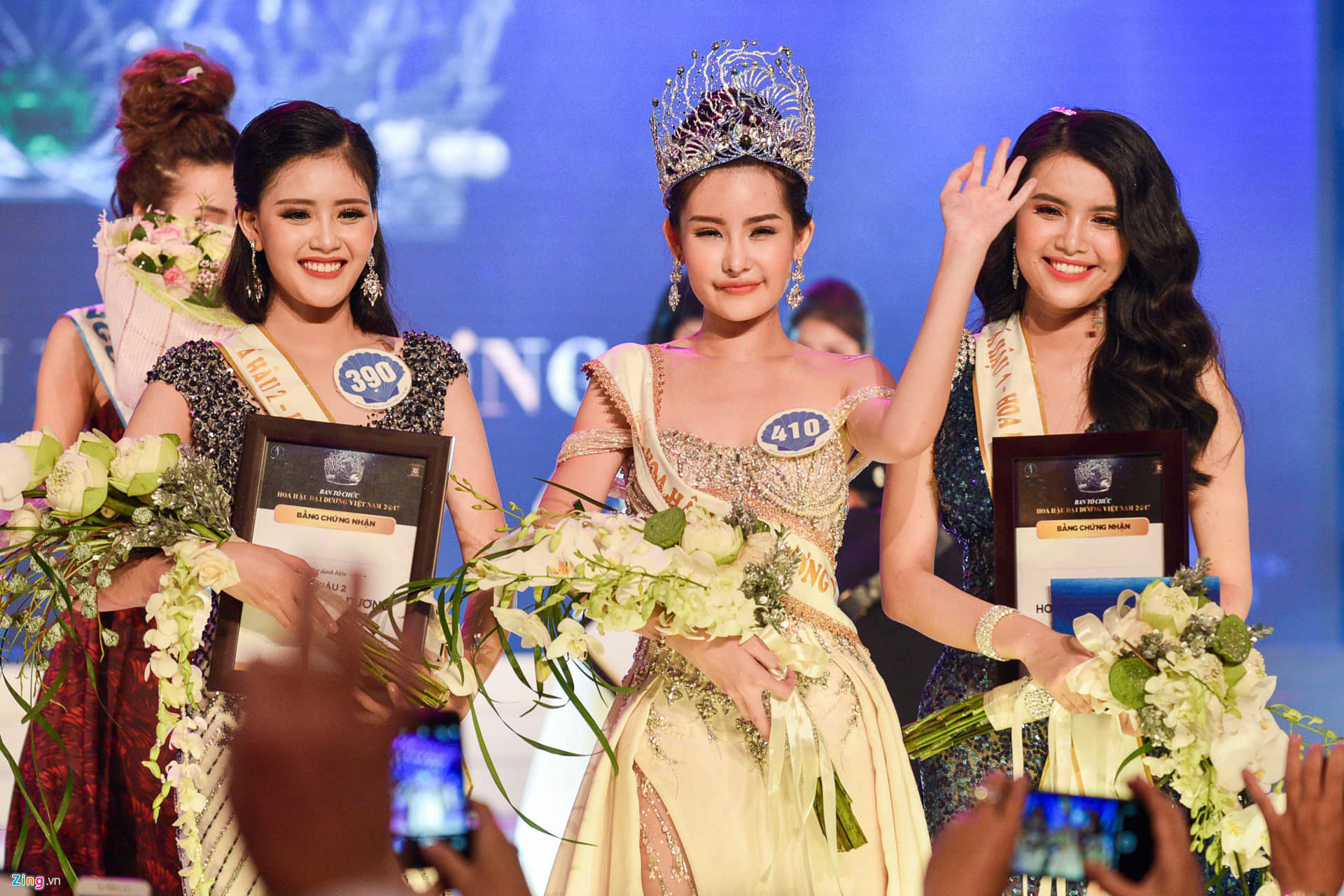 "Nhiễu loạn" thi hoa hậu Việt: Tìm cơ hội tỏa sáng