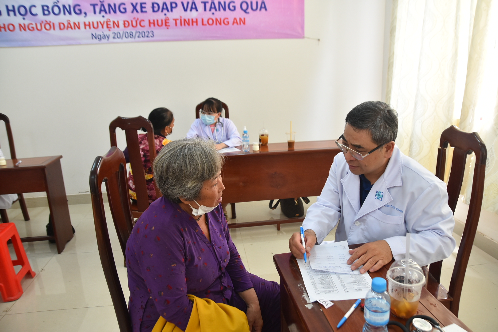 Nhiều hoạt động ý nghĩa tại huyện biên giới - Ảnh 6.