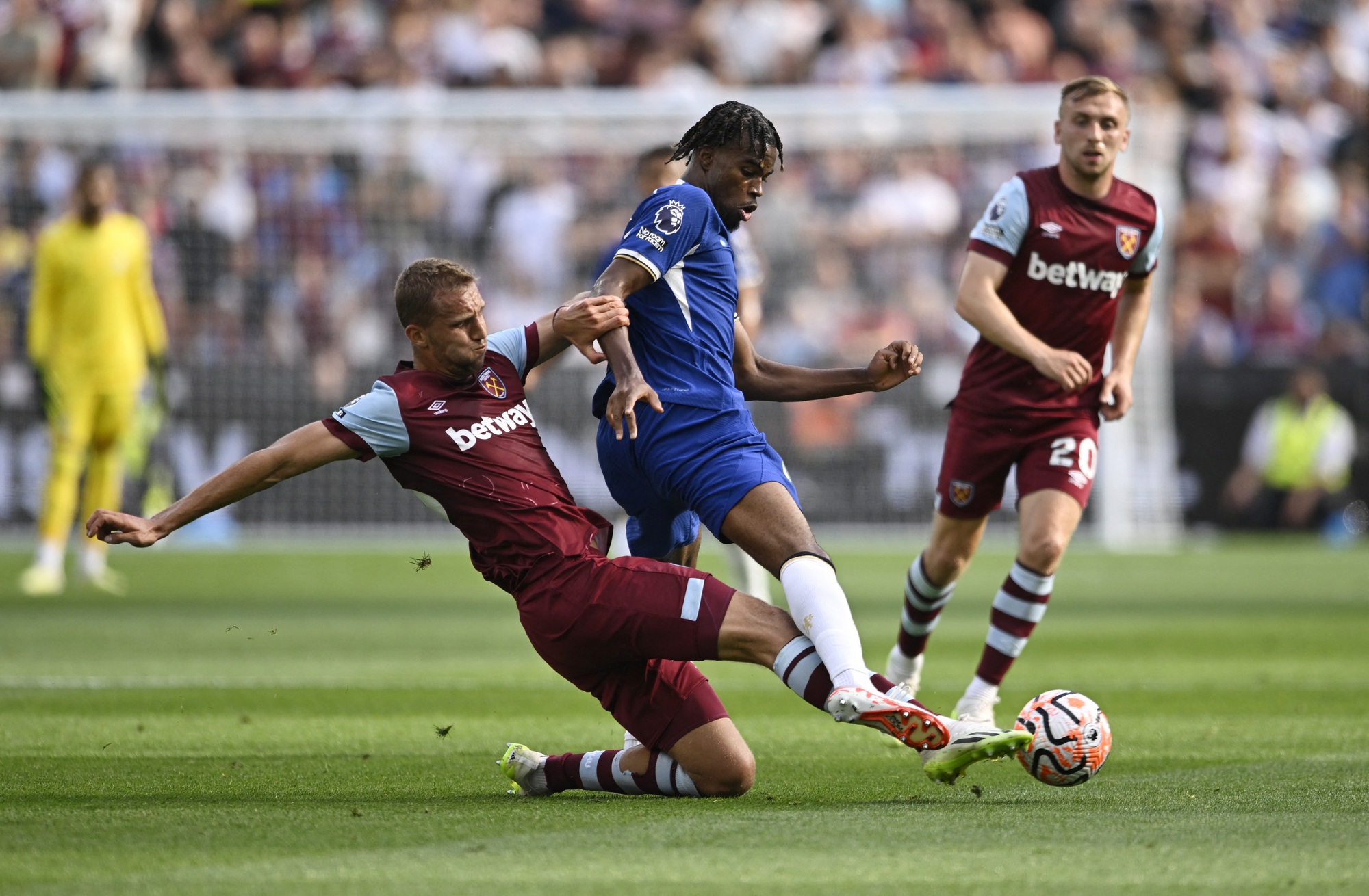 Chelsea thua sốc West Ham, 2 bom tấn 100 triệu bảng gặp thảm họa - Ảnh 1.