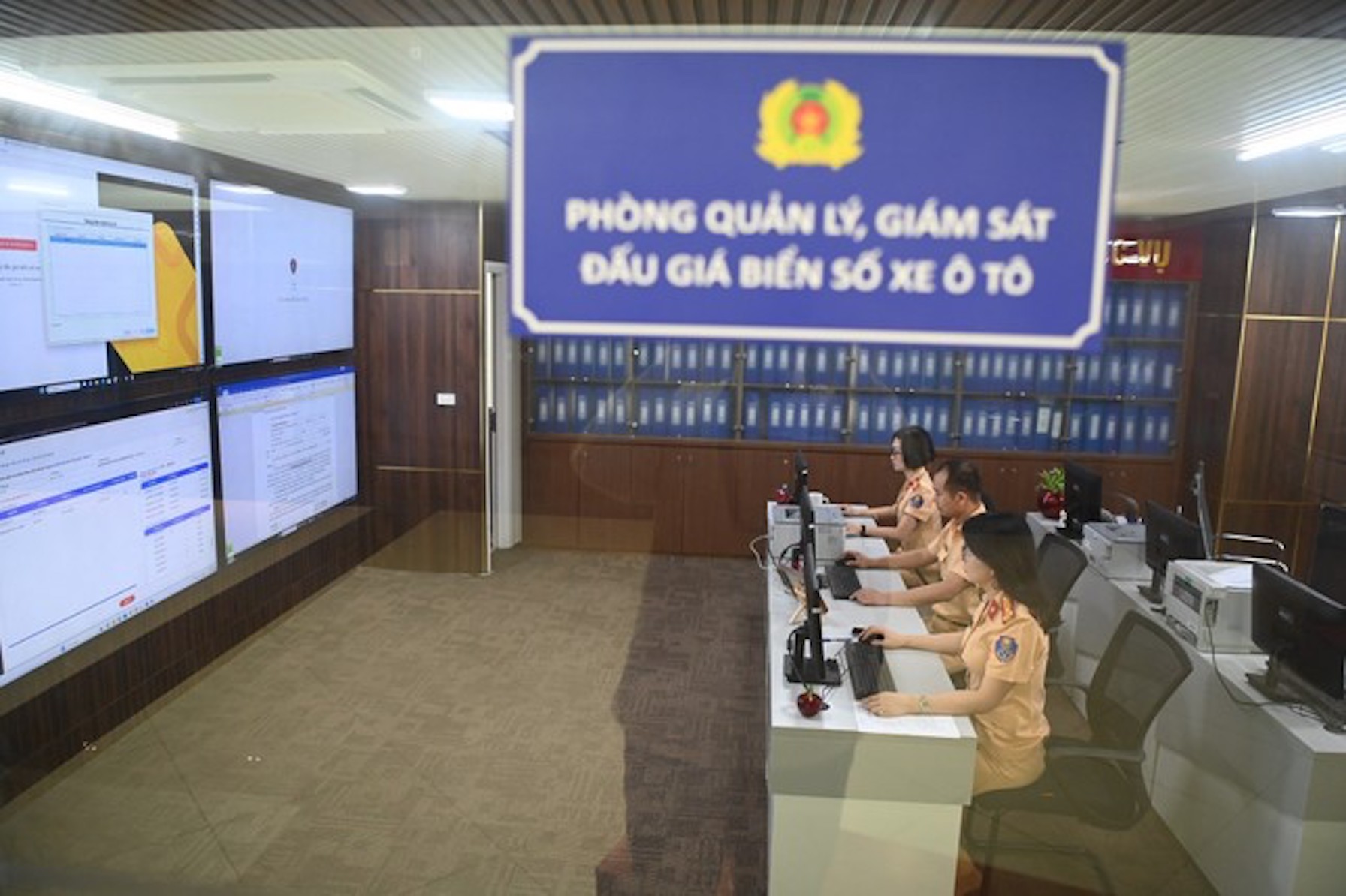 Đấu giá 11 biển số xe "siêu đẹp"